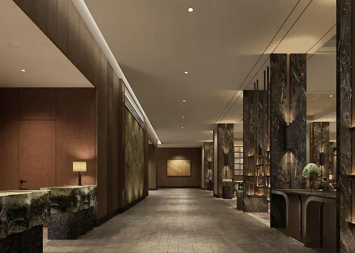 Mandarin Oriental Makati, Hotel